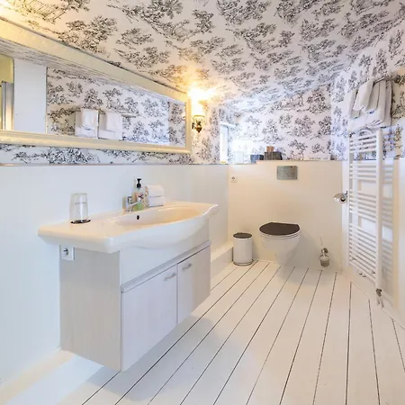 Soeruper Hof 3*