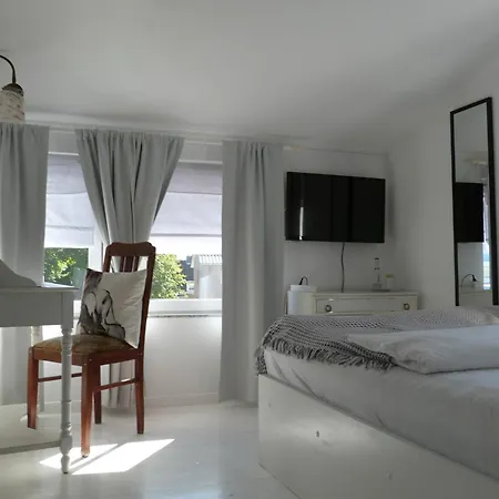 索鲁普酒店 3* Sörup