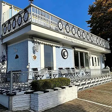 Soeruper Hof 3*