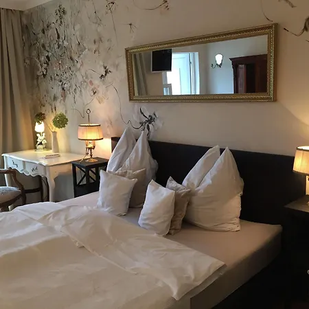 Soeruper Hof 3*